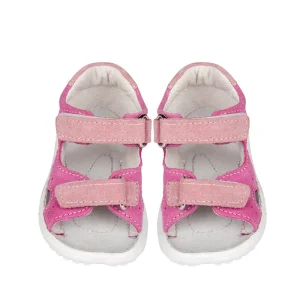 Scarpina con chiusura in velcro