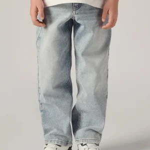 Stay Loose Taper Jeans