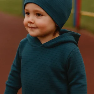 Cappellino in cotone elasticizzato con fantasia rigata