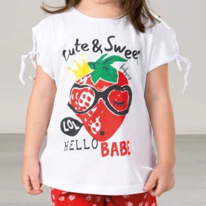 Completo in cotone elasticizzato con stampa, nodi sulle maniche e short fantasia fragoline con rouches sul fondo