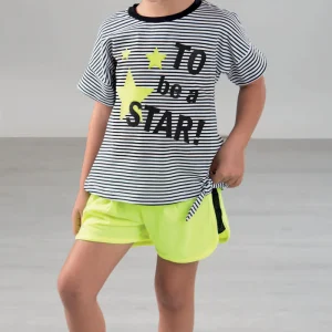 Completo con t-shirt in cotone rigata con stampa stelle e nodo sul fondo - short in cotone elasticizzato con inserti a rete in contrasto