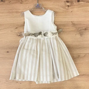 Abitino con righe e rose in vita